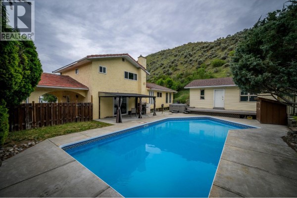 260 Miller Place, Kamloops, BC, photo 2