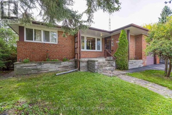 Kitchen - 260 Moore Park Avenue, Toronto, ON M2M1N6 Photo 3