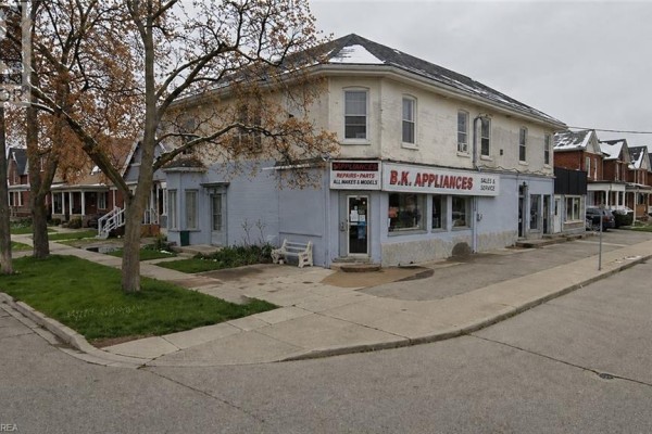 260 Murray Street, Brantford, ON N3S5S5 Photo 2