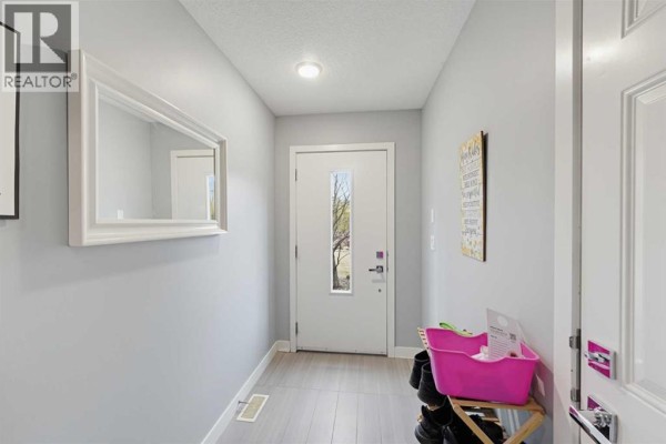 Dining room - 260 Walden Path Se, Calgary, AB T2X4C4 Photo 3