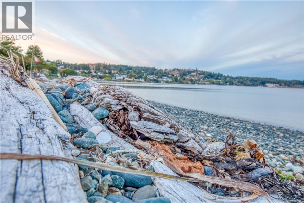 2600 Randle Rd, Nanaimo, BC, photo 2