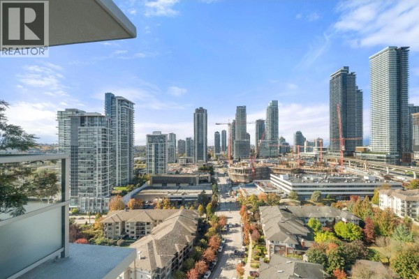 2601 2289 Yukon Crescent, Burnaby, BC V5C0B2 Photo 2