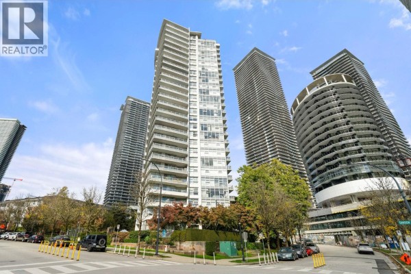 2601 2289 Yukon Crescent, Burnaby, BC V5C0B2 Photo 3