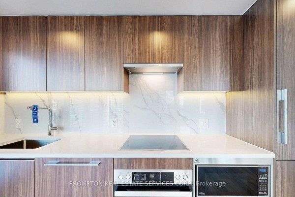 2605 - 3 Concord Cityplace Way, Toronto, ON M5V0X4 Photo 3
