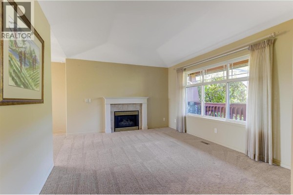 Family room - 2605 Copper Ridge Drive, West Kelowna, BC V4T2M8 Photo 5