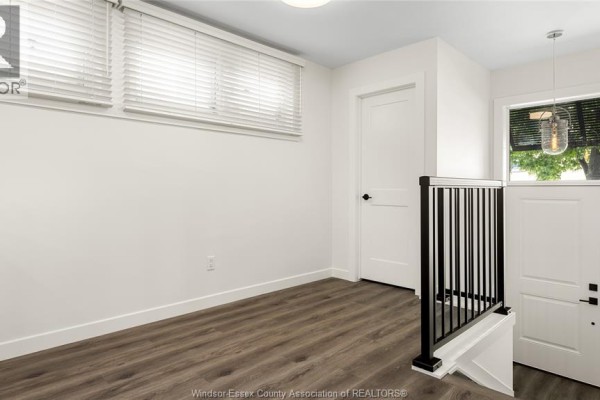 Living room - 2605 Seminole Unit# Unit 2, Windsor, ON N8Y1X6 Photo 4