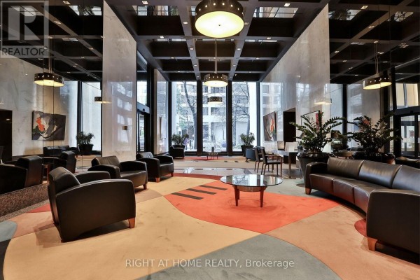 2606 - 33 Harbour Square, Toronto, ON, photo 3