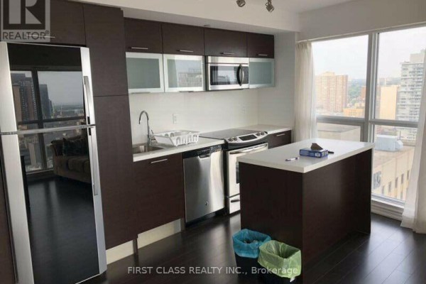 Living room - 2607 - 386 Yonge Street, Toronto, ON M5B0A5 Photo 3