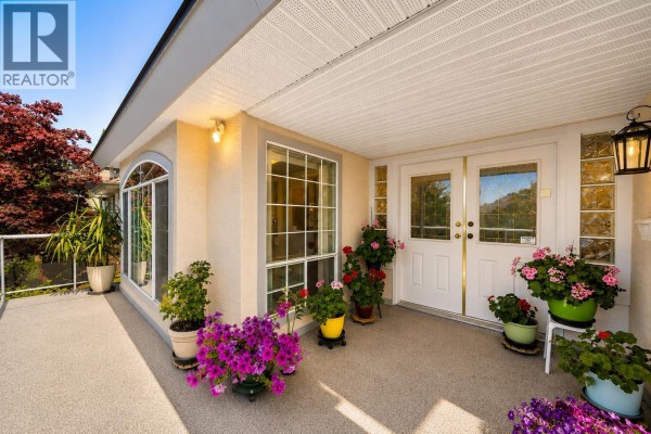 2607 Panorama Drive, Coquitlam, BC V3E2W1 Photo 3