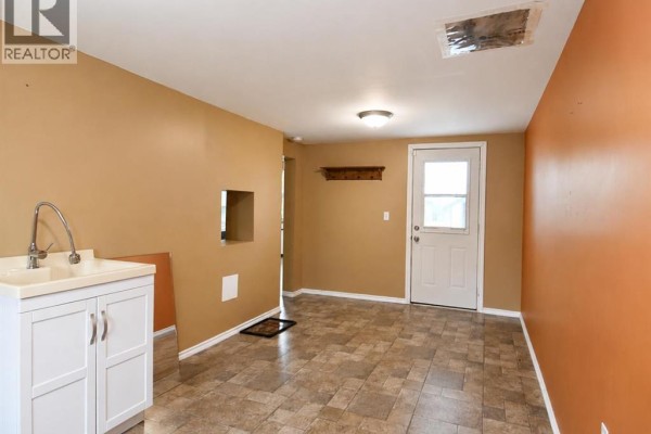 Laundry room - 26070 Twp Rd 714, Ridgevalley, AB T0H0Y0 Photo 2