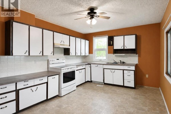 Bedroom - 26070 Twp Rd 714, Ridgevalley, AB T0H0Y0 Photo 4