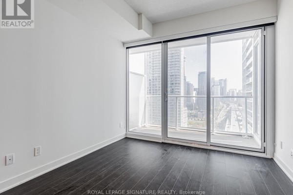 2608 - 19 Bathurst Street, Toronto, ON M5V0N2 Photo 3