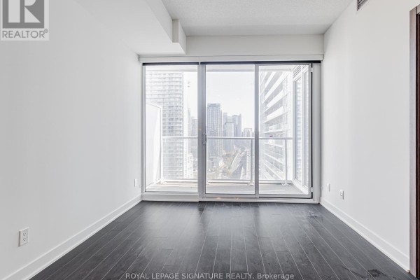 2608 - 19 Bathurst Street, Toronto, ON M5V0N2 Photo 4
