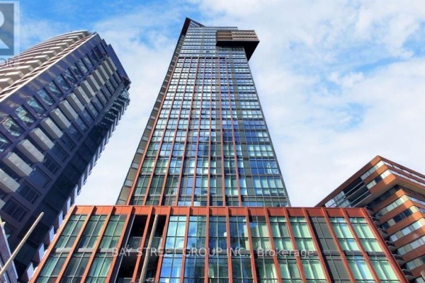 2608 - 32 Davenport Road, Toronto, ON M5R0B5 Photo 2
