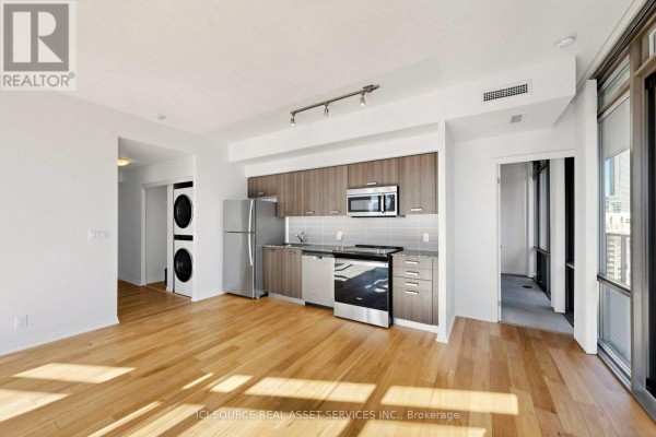 2608 - 832 Bay Street, Toronto, ON M5S1Z6 Photo 4