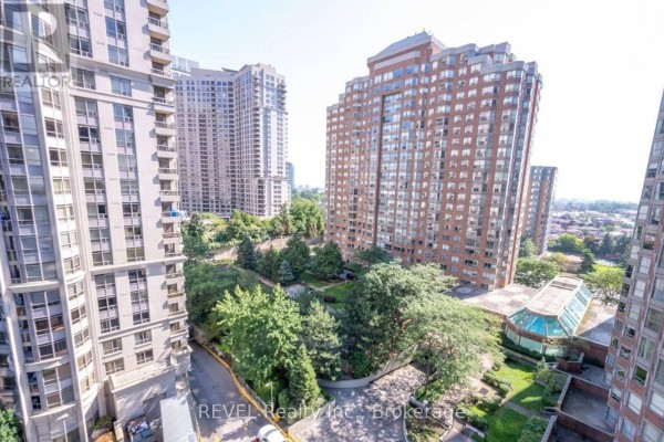 2609 - 330 Burnhamthorpe Road W, Mississauga, ON, photo 2