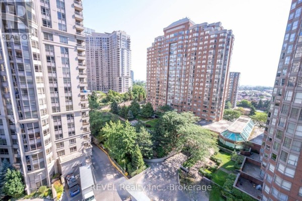 2609 - 330 Burnhamthorpe Road W, Mississauga, ON, photo 3