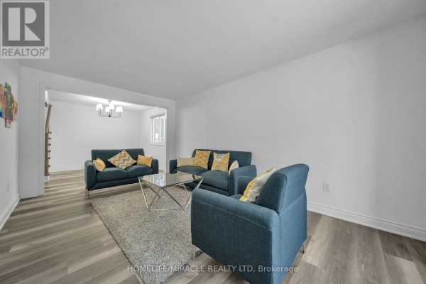 261 Country Hill Drive, Kitchener, ON, photo 3
