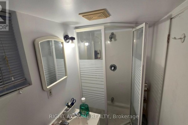 261 Grace Street, Toronto, ON M6G3A7 Photo 5