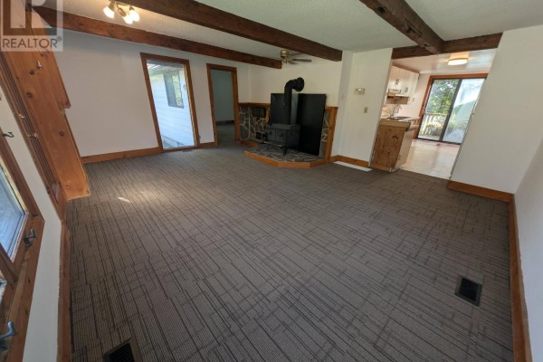 Living room - 261 Lakeview Boulevard, Georgina, ON L4P2Y4 Photo 4