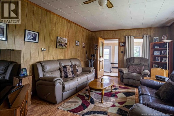 2pc Bathroom - 261 Main Street, Plaster Rock, NB E7G2G4 Photo 5