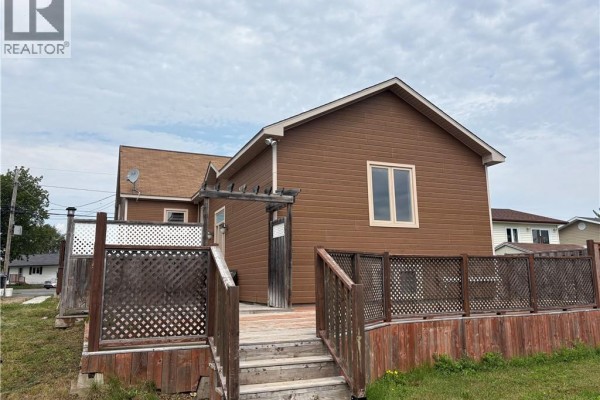 Recreation room - 261 Marie Street, Beresford, NB E8K1P9 Photo 5