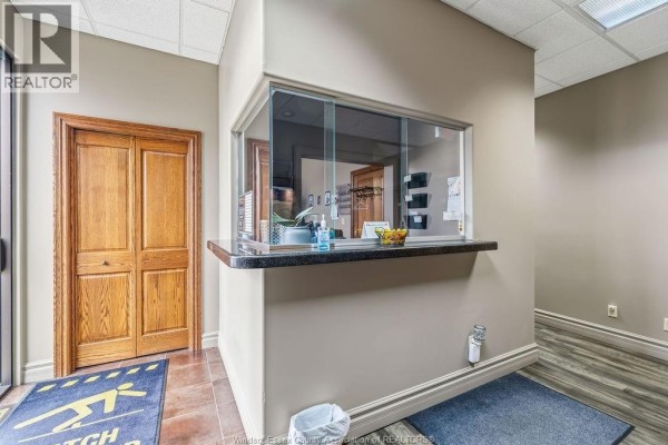 261 Shepherd, Windsor, ON, photo 2