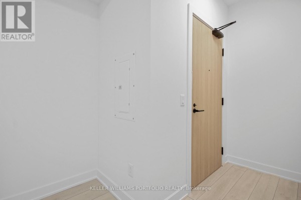 Kitchen - 2610 - 35 Mercer Street, Toronto, ON M5V0V1 Photo 3