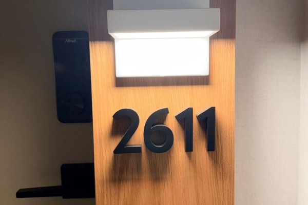 2611 - 1185 Dupont Street, Toronto, ON M6H0G5 Photo 2
