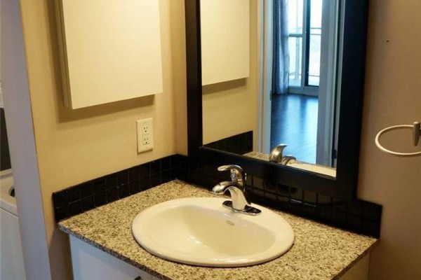 2611 - 33 Sheppard Avenue E, Toronto, ON M2N7K1 Photo 5