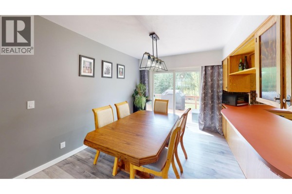 Living room - 2611 Gook Road, Quesnel, BC V2J4H8 Photo 5
