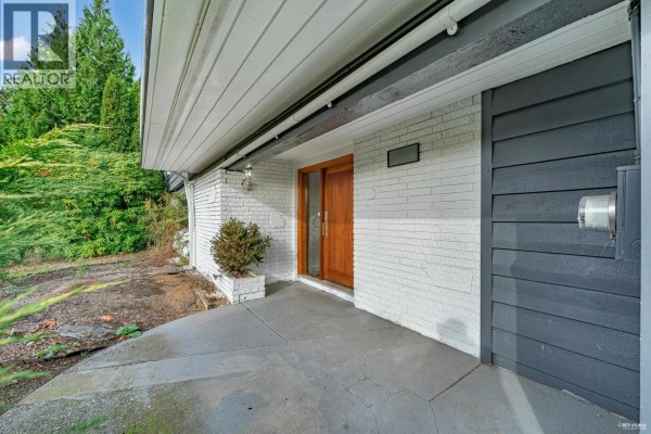 2615 Skilift Place, West Vancouver, BC V7S2T6 Photo 3