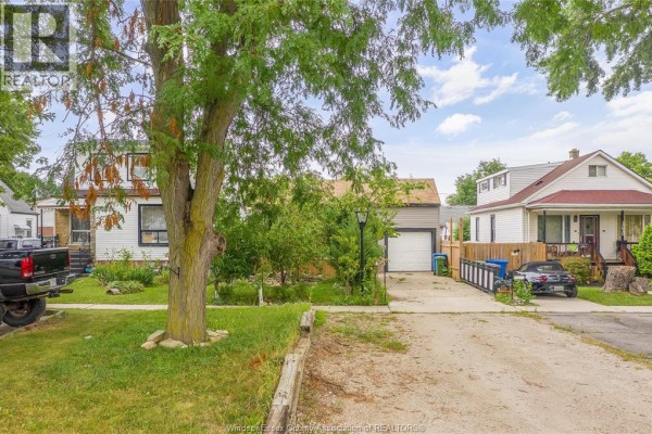3pc Bathroom - 2616 Parent, Windsor, ON N8X4K4 Photo 2