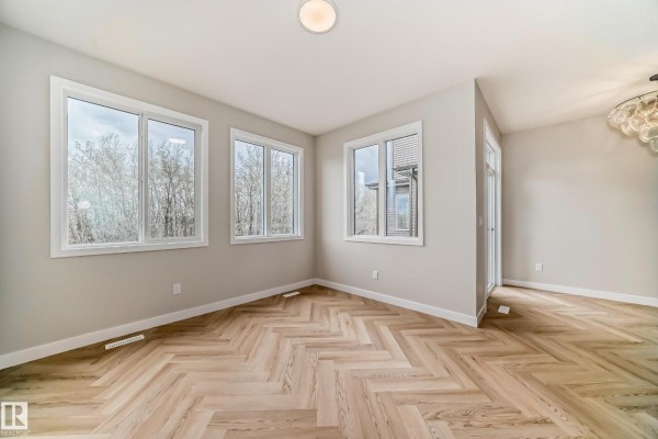 Primary Bedroom - 2617 62 St Sw, Edmonton, AB T6X3G3 Photo 4