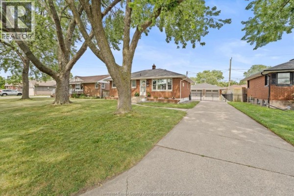 4pc Bathroom - 2618 Askin Avenue, Windsor, ON N9E3H7 Photo 2