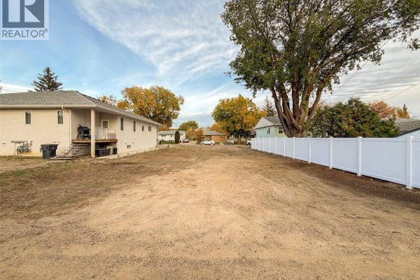 262 14th Avenue Ne, Swift Current, SK S9H2W7 Photo 4