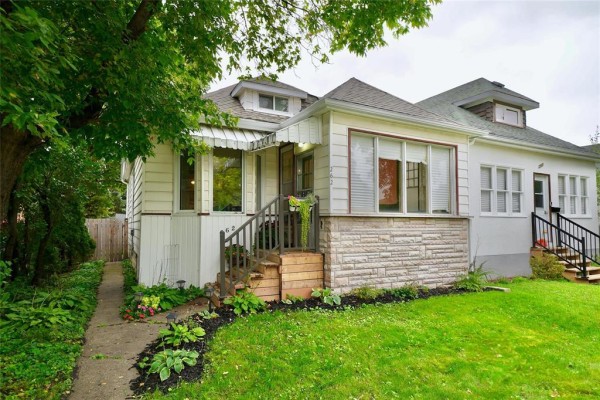 Living room - 262 Chalmers Avenue, Winnipeg, MB R2L0E9 Photo 2