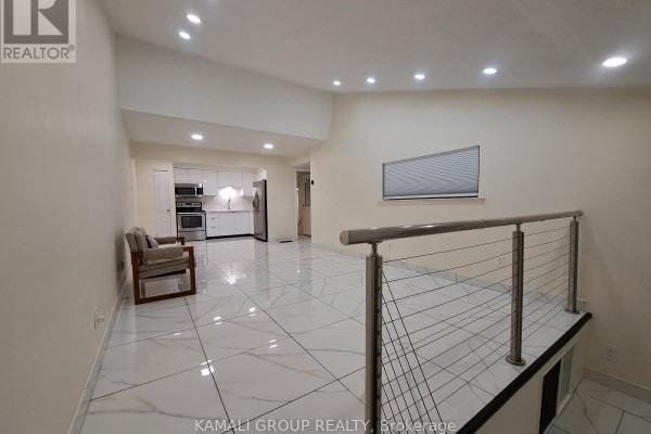 209 - 262 John Garland Boulevard, Toronto, ON, photo 2
