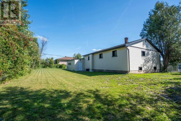 262 Kingsford Rd, Sault Ste  Marie, ON, photo 3