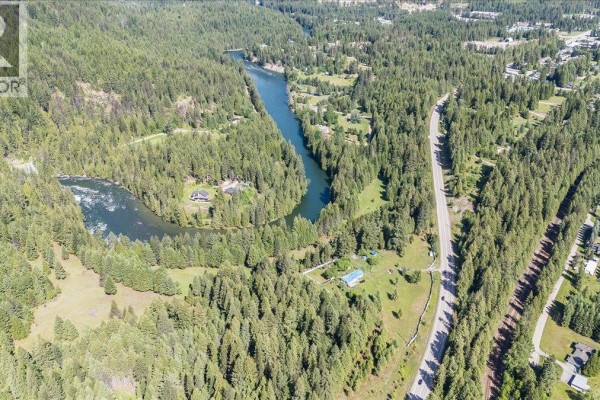 Primary Bedroom - 2621 3a Highway, Castlegar, BC V1N4P5 Photo 4