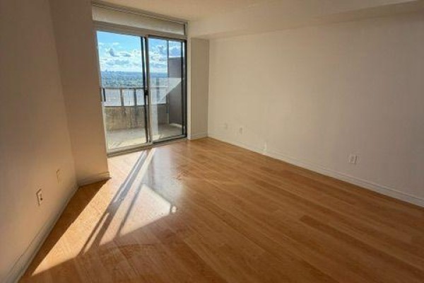 2622 - 700 Humberwood Boulevard, Toronto, ON M9W7J4 Photo 5