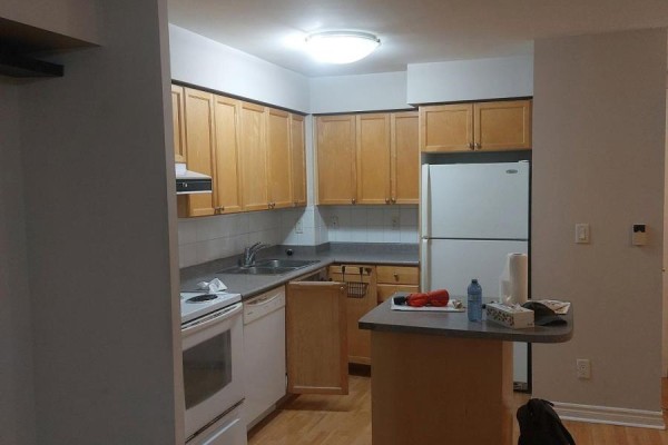 Primary Bedroom - 2623 - 3888 Duke Of York Boulevard, Mississauga, ON L5B4P5 Photo 4