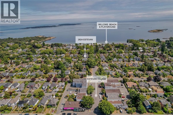 2624 Estevan Ave, Oak Bay, BC, photo 2
