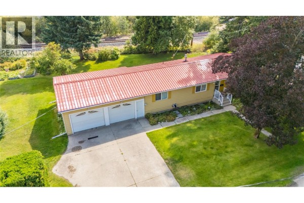 Hobby room - 2625 6th Avenue, Castlegar, BC V1N2W3 Photo 5