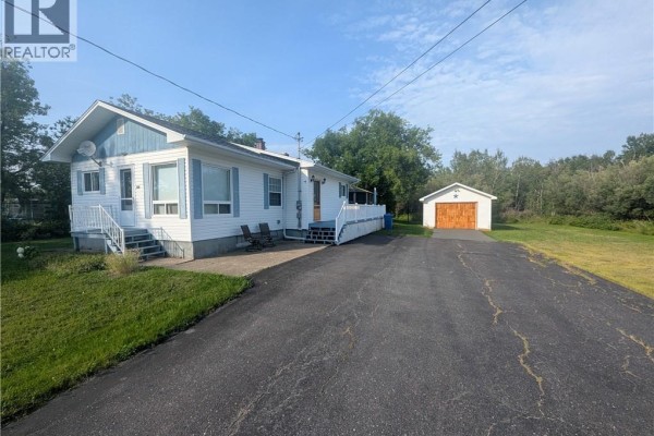 2625 Miramichi, Bathurst, NB, photo 2