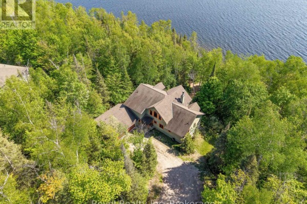 2625 Northshore Road, North Bay, ON P1B8G4 Photo 2