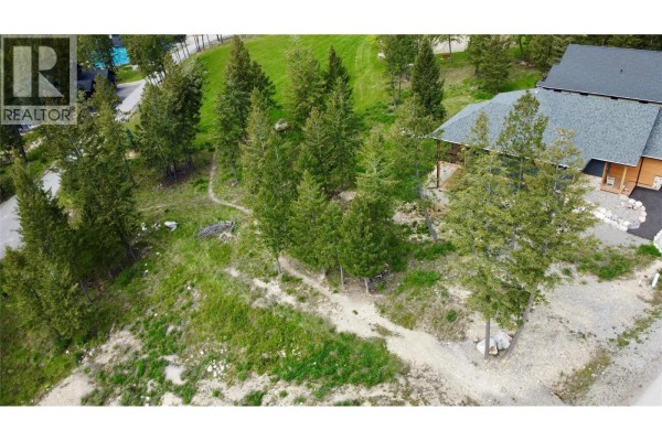 2627 Taynton Trail, Invermere, BC V0A1K4 Photo 4