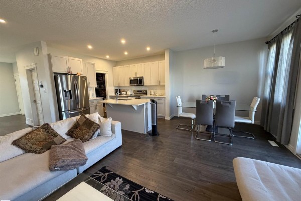 Family room - 2628 Donaghey Cr Sw, Edmonton, AB T6W4T2 Photo 4