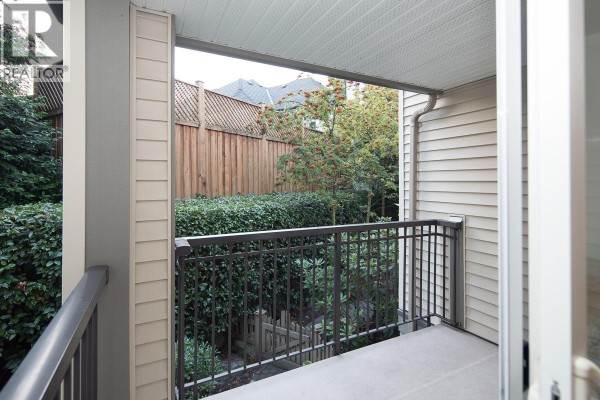 263 1100 E 29th Street, North Vancouver, BC V7K3E4 Photo 2