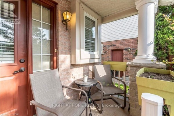 263 Rossmore Court, London South, ON, photo 2